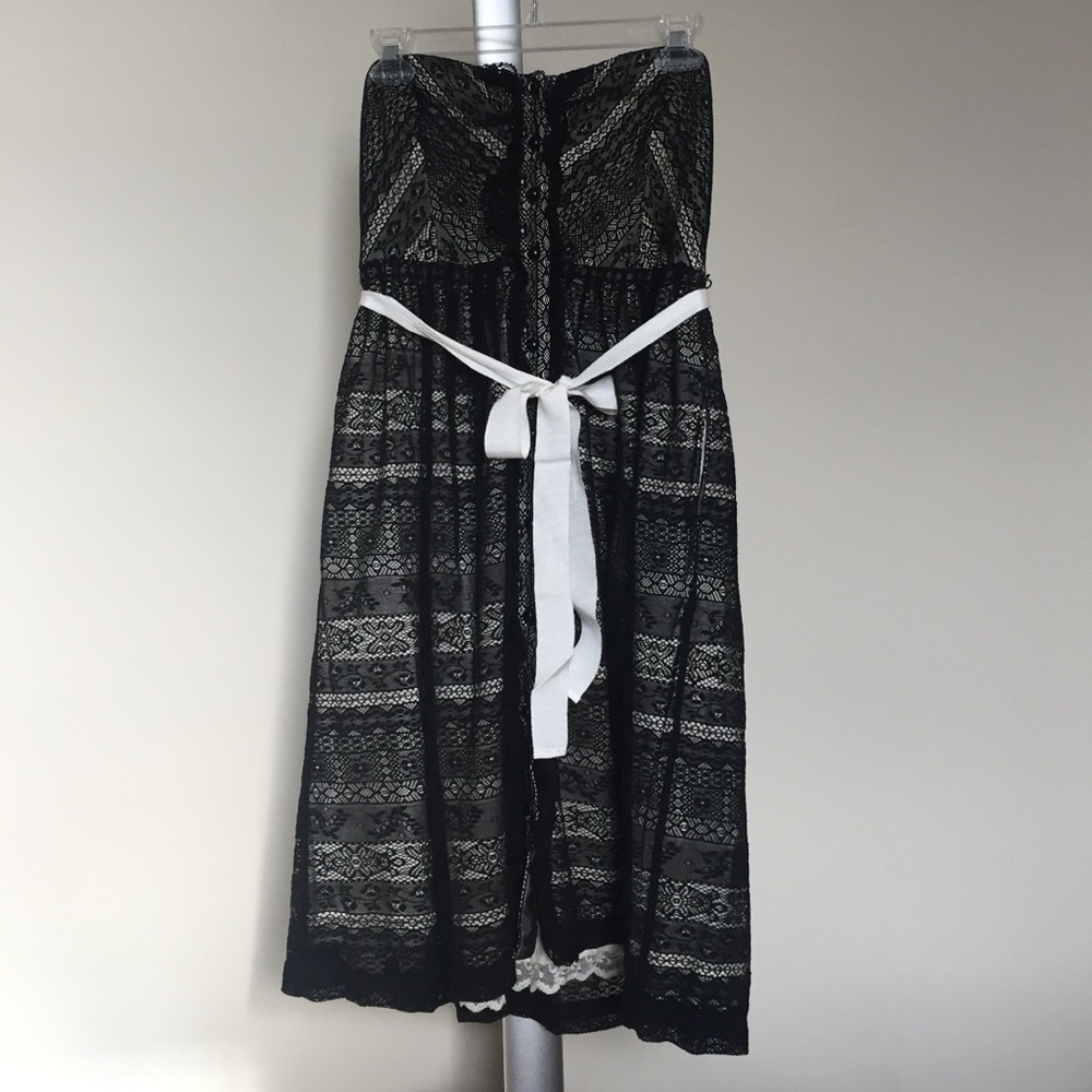 Anthropologie black lace strapless dress